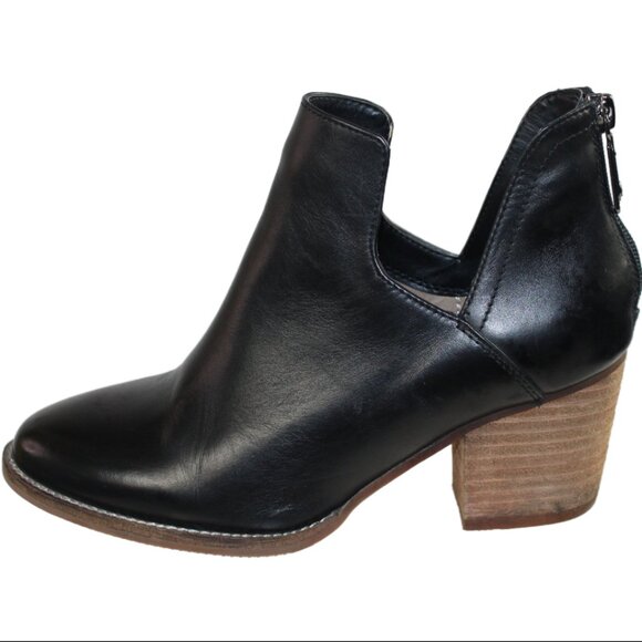 Blondo Neda Black Leather Waterproof Split Ankle Boot, Size 7.5 - Picture 7 of 11